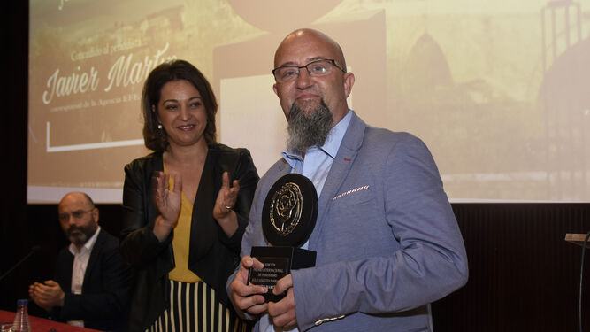 Entrega de premios en 2018 al corresponsal de Efe en Túnez Javier Martín