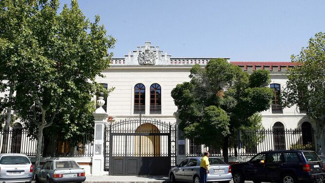 Detalle de la fachada de la Gerencia Municipal de Urbanismo.