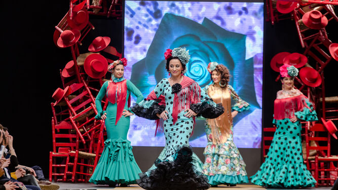 Pasarela Flamenca Jerez 2019: Mujeres con Solera y El Arc&oacute;n de Silvia, fotos del desfile