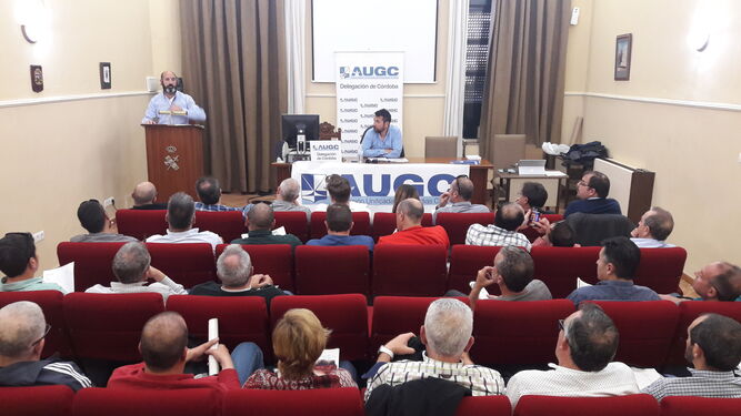 Un momento de la asamblea de la AUGC en Córdoba.