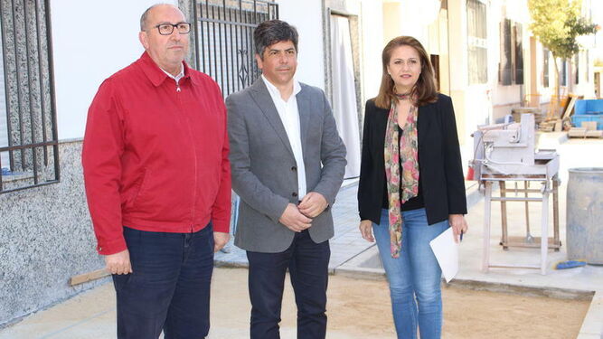 Antonio Jiménez, Rafael Llamas y Ana Rodríguez visitan las obras