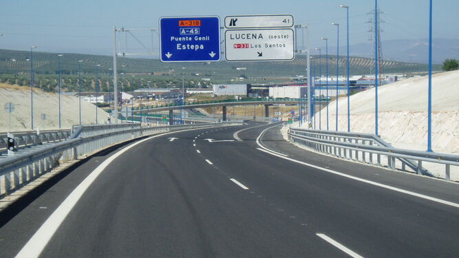 Uno de los tramos abiertos de la Autovía del Olivar.