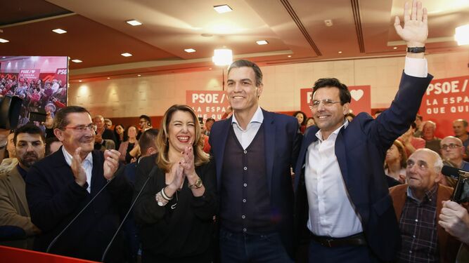 Pedro Sánchez, en su último acto electoral de precampaña en Granada