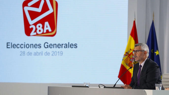 El Secretario de Estado de Comunicación, Miguel Ángel Oliver, compareciendo en las últimas elecciones generales
