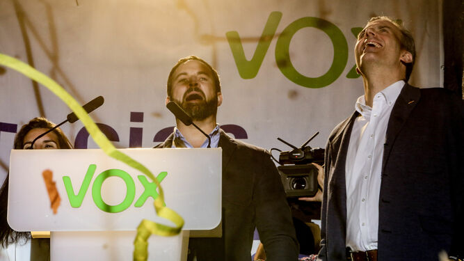 El presidente de Vox, Santiago Abascal, en una intervención tras conocer los resultados del 28-A.