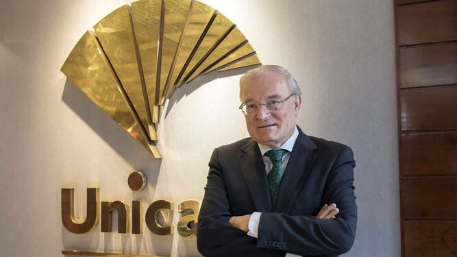 Manuel Azuaga es el presidente de Unicaja Banco
