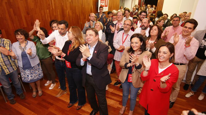 Isabel Ambrosio, junto a Rafaela Crespín, el pasado domingo en la sede del PSOE