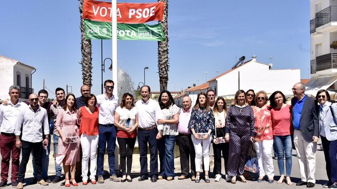 Susana Díaz con la candidatura del PSOE de Villanueva de Córdoba