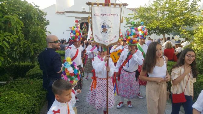 Fuente T&oacute;jar celebra San Isidro entre danzas