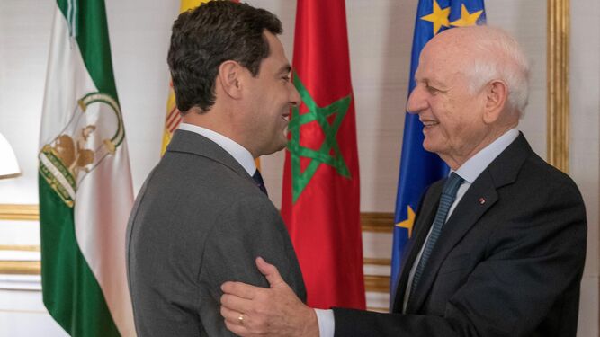 Juanma Moreno recibió en mayo al consejero real de Marruecos André Azoulay.