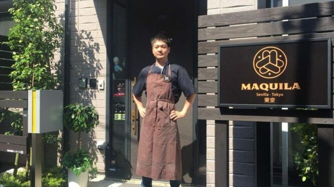 Ren Anzay a las puertas del nuevo establecimiento de Maquila en Tokio