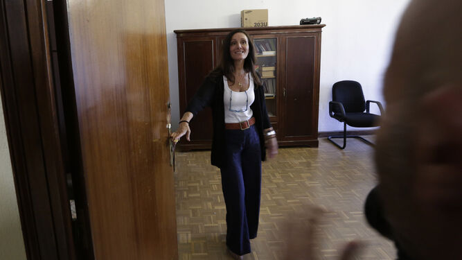 La juez Bolaños cuando llegó al juzgado, en junio de 2015.