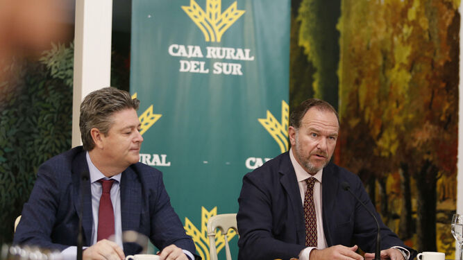Imagen de la comparecencia de José Luis García-Palacios en la última asamblea de Caja Rural del Sur.