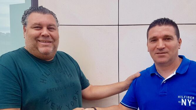 Lolo Vinos, a la derecha, junto a Rafa García, el director deportivo del Córdoba CF Futsal.