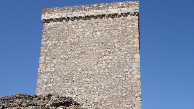 Torreón del castillo de Monturque.