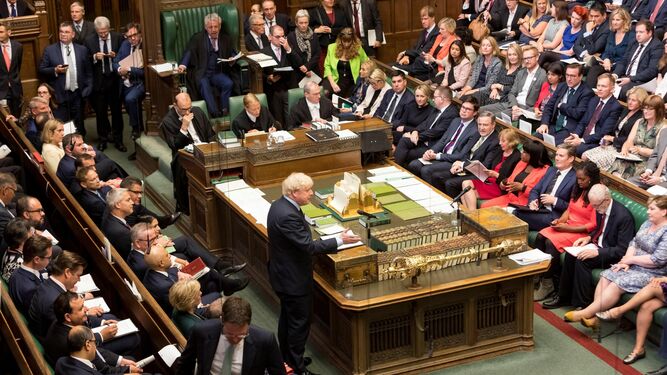 Boris Johnson interviene este martes en el Parlamento británico.
