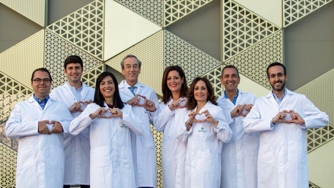 Los especialistas del servicio de Cardiología de Quirónsalud, dirigido por Manuel Anguita (centro).