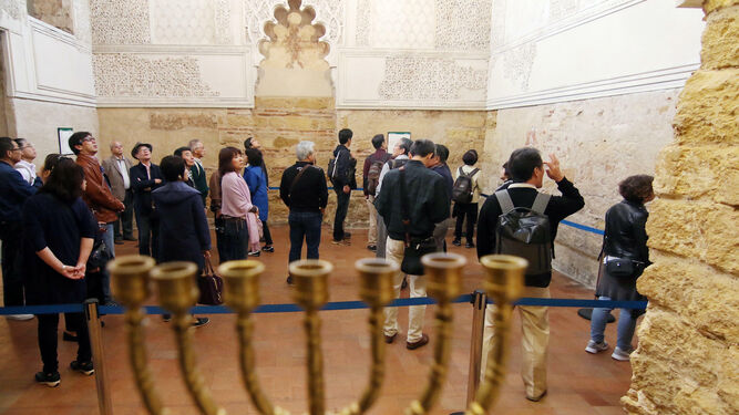 Turistas en la Sinagoga de Córdoba, museo de titularidad autonómica.