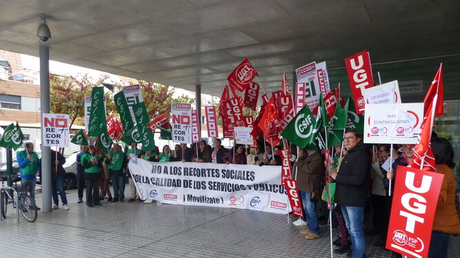 Protesta de los sindicatos de CSIF, CCOO y UGT