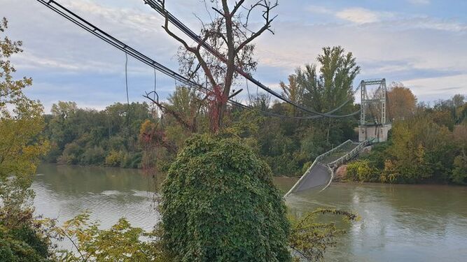 Un puente colgante se derrumba cerca de Toulouse