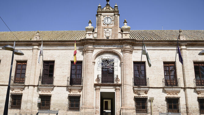 Fachada del Ayuntamiento de La Carlota.