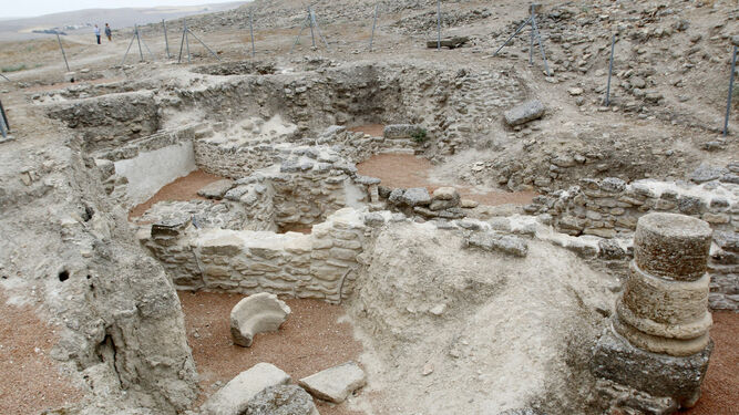 Una zona del yacimiento arqueológico de Ategua.