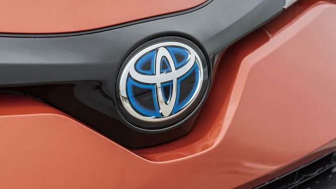 La demanda de los híbridos permite a Toyota batir un nuevo récord de ventas