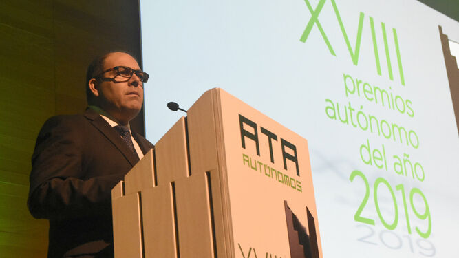 Lorenzo Amor, presidente de ATA, durante la entrega de premios del colectivo que tuvo lugar hace unos meses en Córdoba.