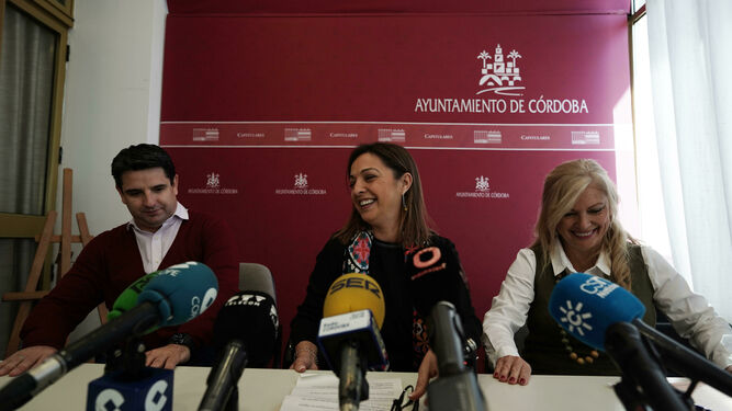 García, Ambrosio y Pedrajas, durante la rueda de prensa.