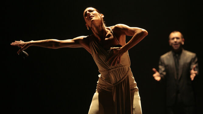 Úrsula López bailando en su espectáculo 'La otra piel'.