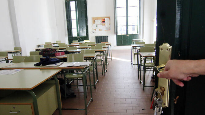 Un aula vacía de un centro educativo de Córdoba.