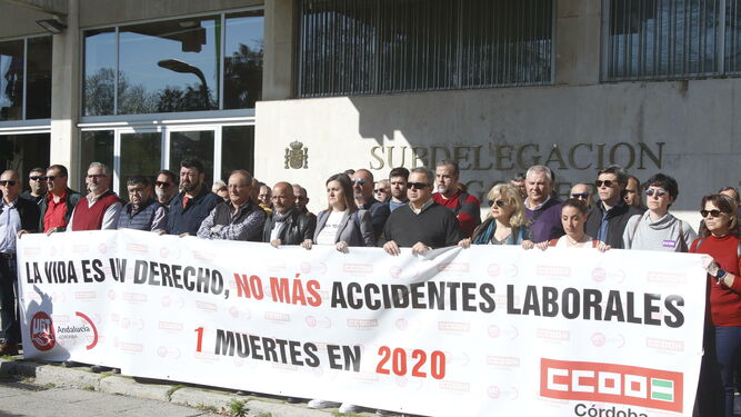 Concentración en la Subdelegación de Gobierno en Córdoba