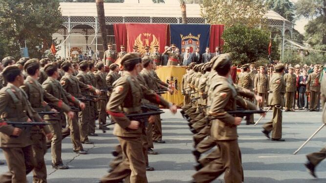 Visita del Capit&aacute;n General, 10 de noviembre de 1981. / Ricardo