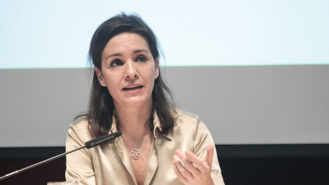 Cristina Lobillo, durante una conferencia.