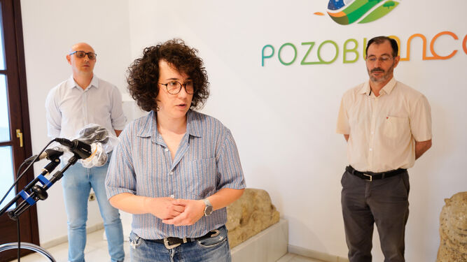 Rosario Rossi, durante la rueda de prensa de los grupos municipales de la oposición.