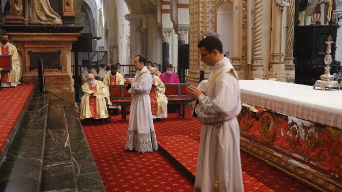 Mario González y Javier Solaz reciben la ordenación sacerdotal