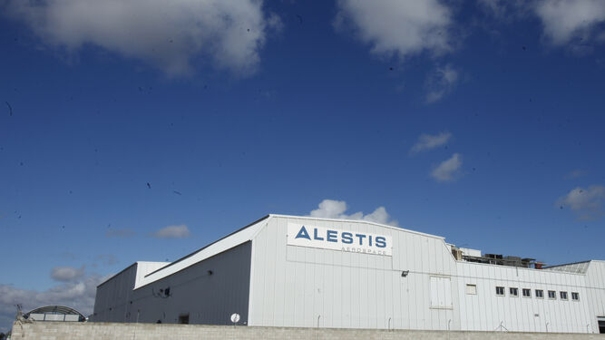 Parte exterior de la planta de San Pablo de Alestis Aerospace.