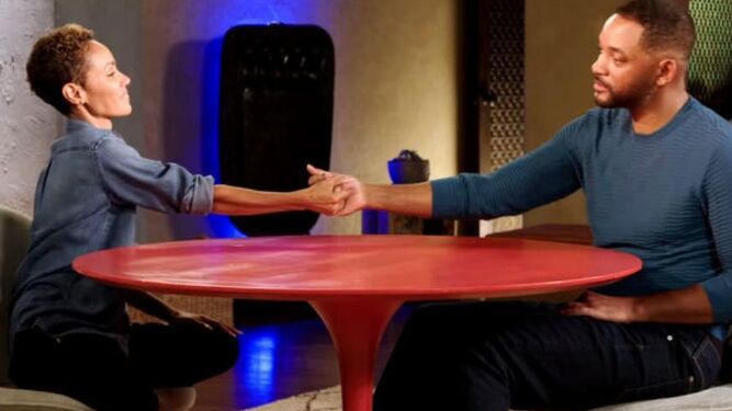Jada y Will Smith se estrechan la mano al finalizar la incómoda conversación