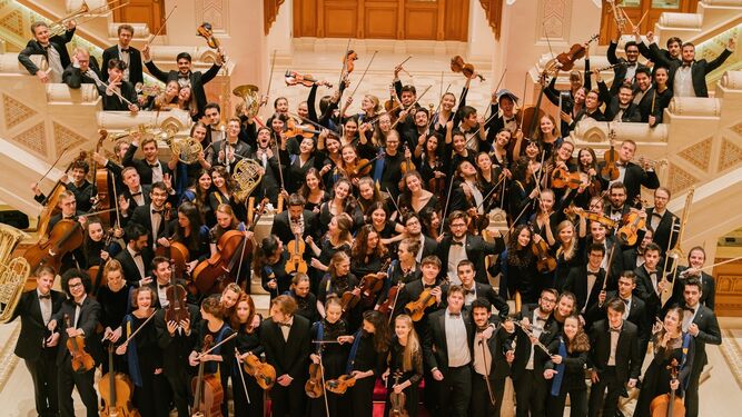 Una imagen promocional de la European Union Youth Orchestra.