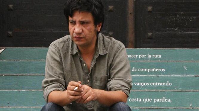 El poeta y prosista Alejandro Zambra (Santiago de Chile, 1975).
