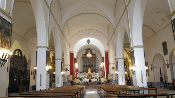 Interior de la parroquia de Santiago Apóstol de Montilla.