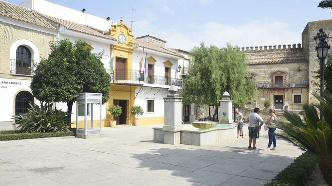 Fachada del Ayuntamiento de Santaella.
