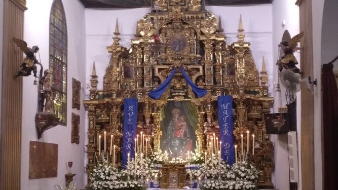 La Cofradía de la Virgen de Guadalupe de Baena cierra los actos en honor a la Patrona con una solemne eucaristía.