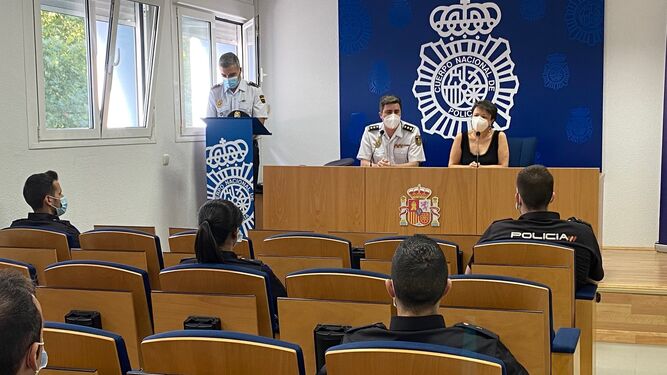 Acto de bienvenida a los nuevos policías en Córdoba.