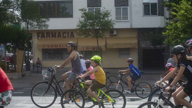Marcha en bicicleta por la ciudad de Córdoba.