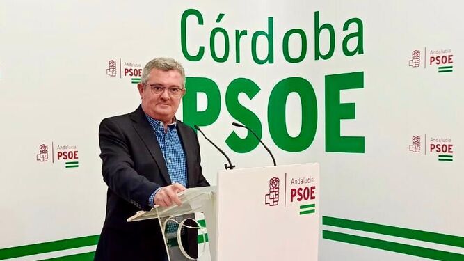 Jesús María Ruiz, en la sede del PSOE de Córdoba.