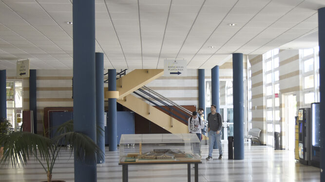 Varios estudiantes, en el campus de Rabanales en una imagen de archivo.