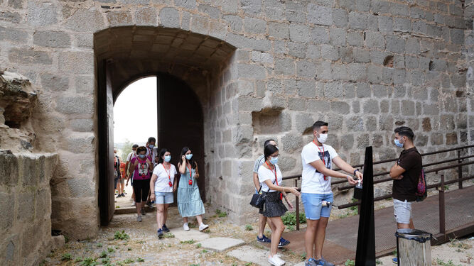 Visitantes en el Castillo de Belalcázar.
