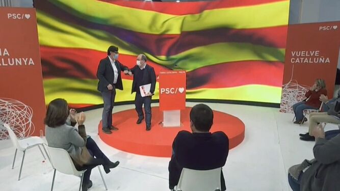 El líder del PSC, Miquel Iceta, junto al ministro de Sanidad, Salvador Illa, candidato a la Generalitat, el domingo durante el primer acto de precampaña.