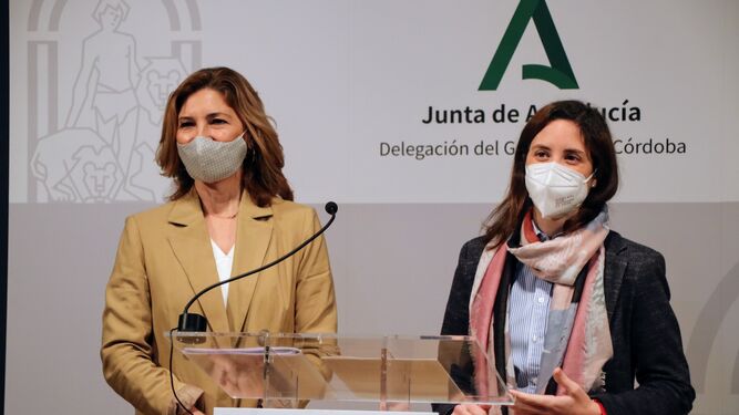 Alicia Martínez y Cristina Casanueva durante la rueda de prensa.